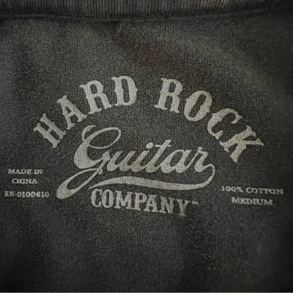 Hard Rock Cafe Guitar Co. Manufacturer Distressed St. Maarten Polo W/ Pa… - Picture 10 of 12